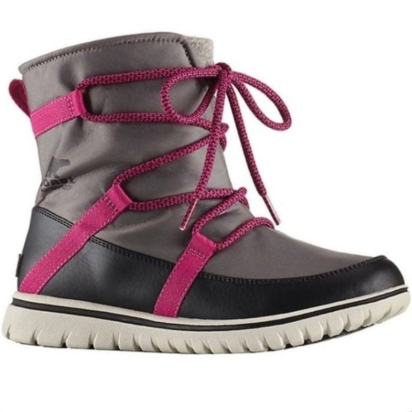 Sorel Cozy Explorer Gray and Pink Insulated Waterproof Boots size 10.5